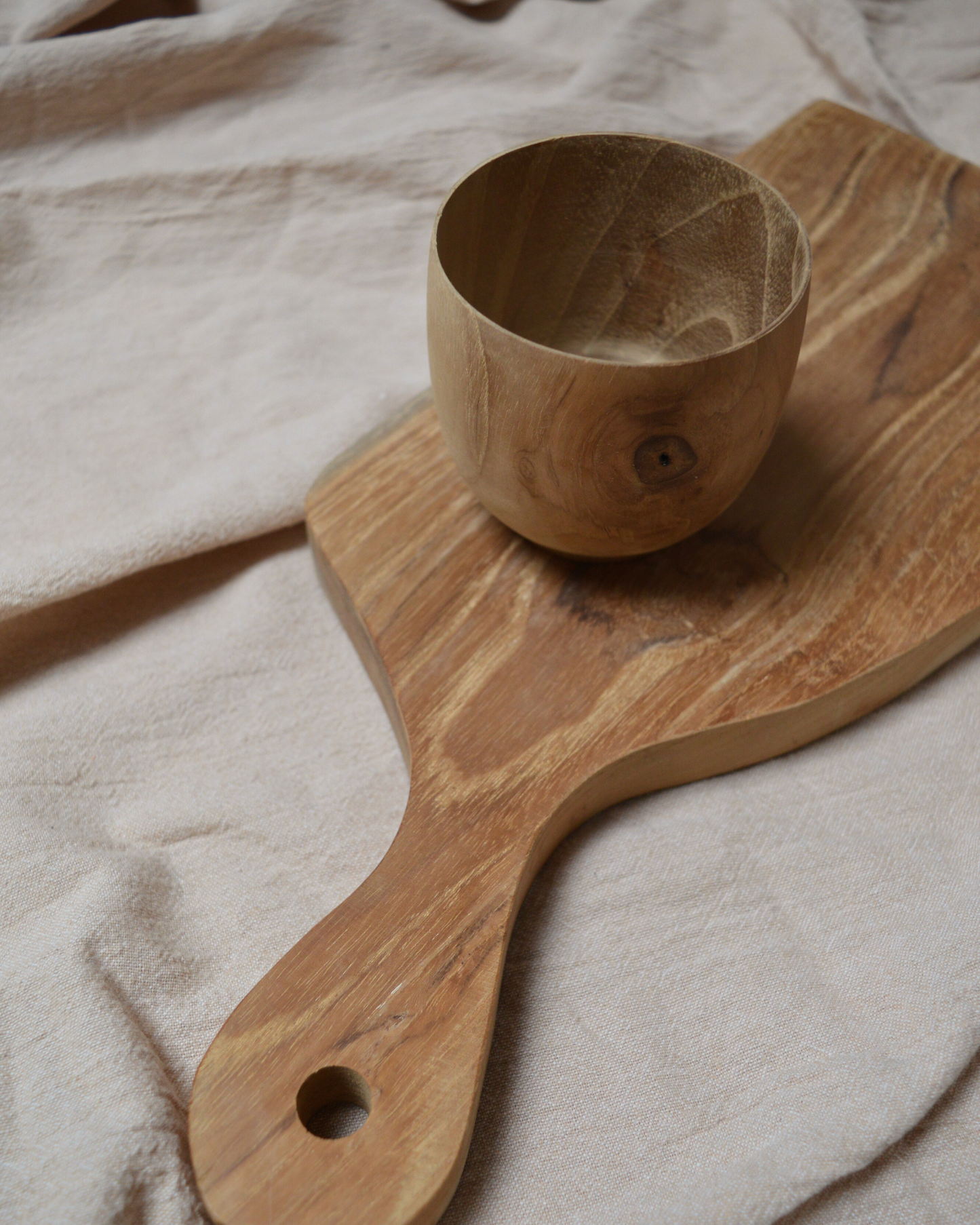 PLANCHE EN BOIS · Lola