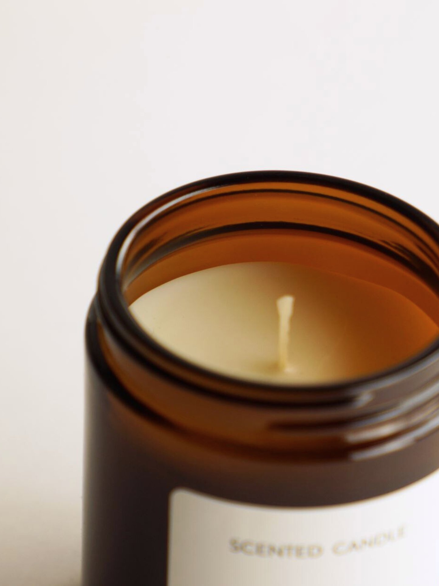 Bougie en cire végétale · BLOSSOM TONKA 135g