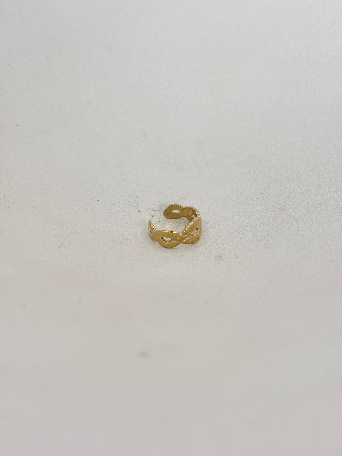 EARCUFF