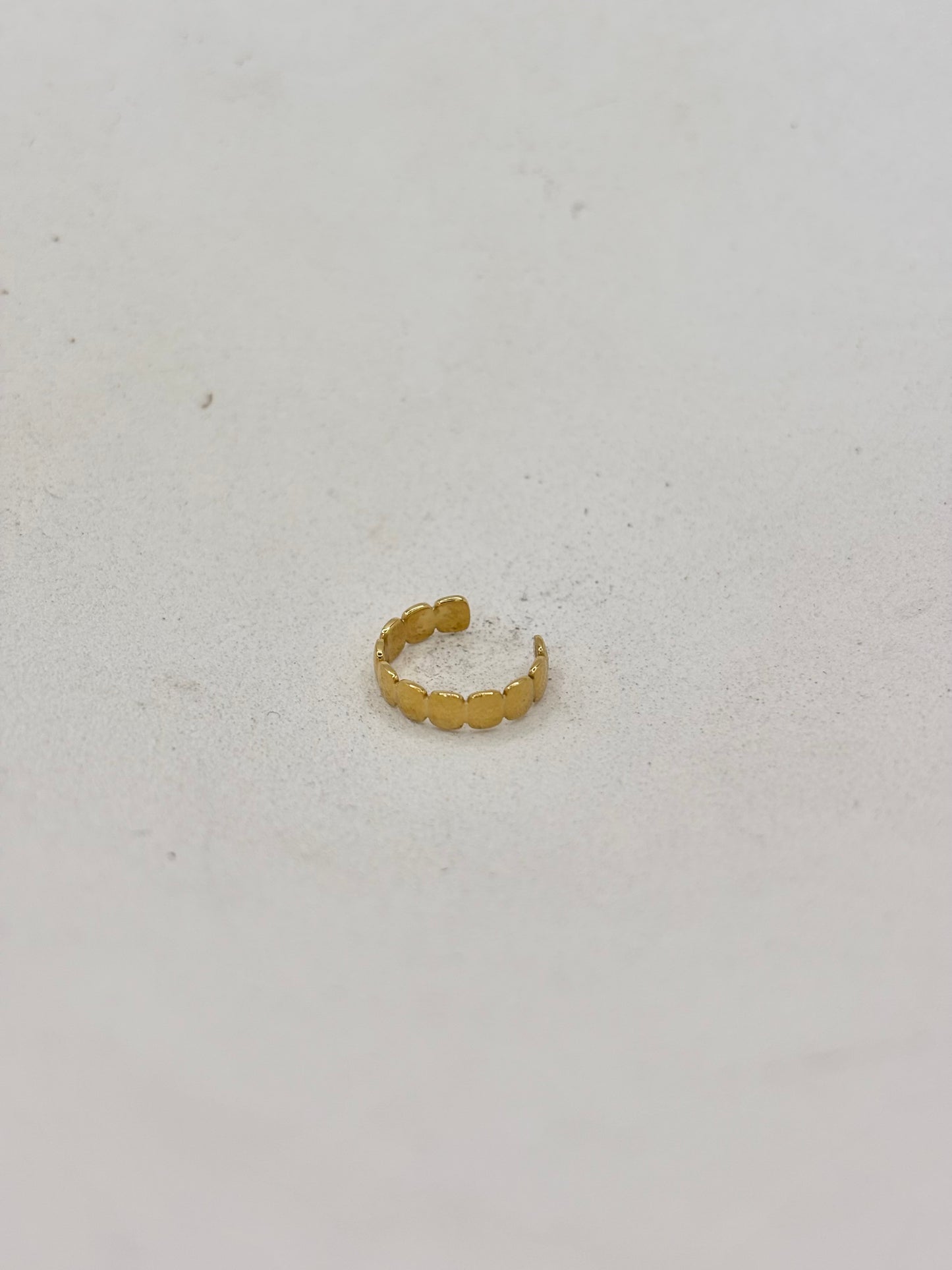 EARCUFF