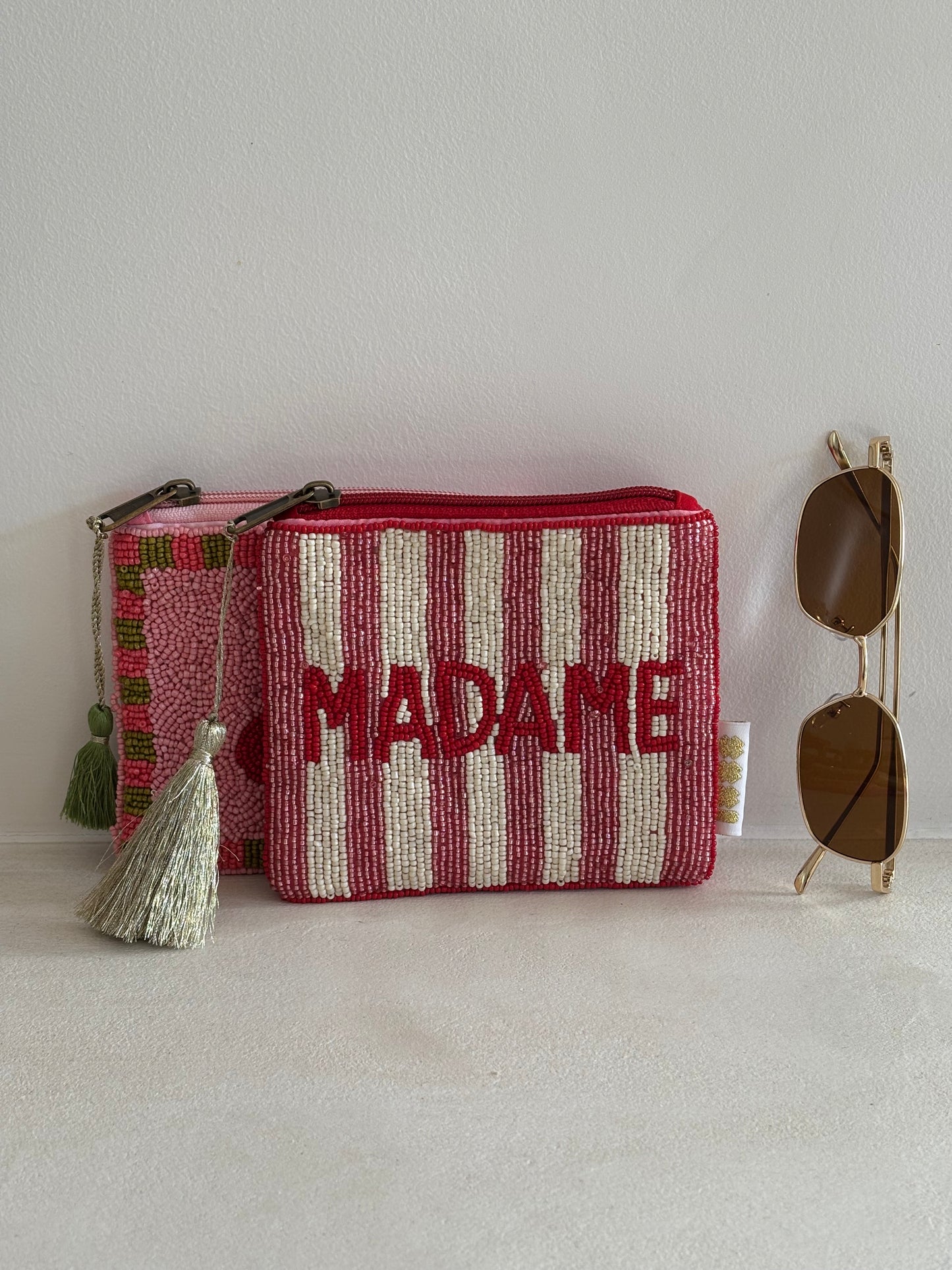 POCHETTE PERLES · Madame