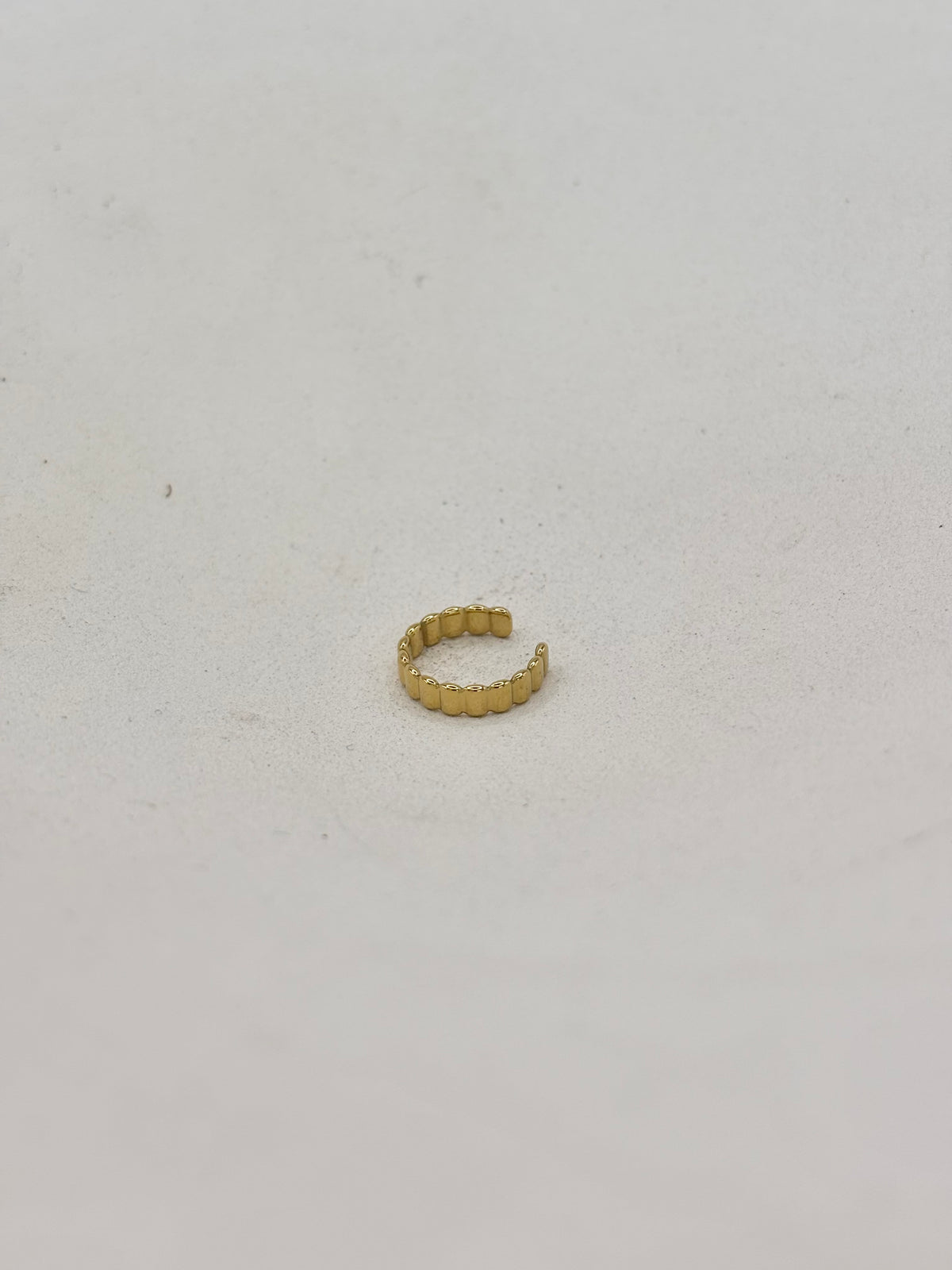 EARCUFF