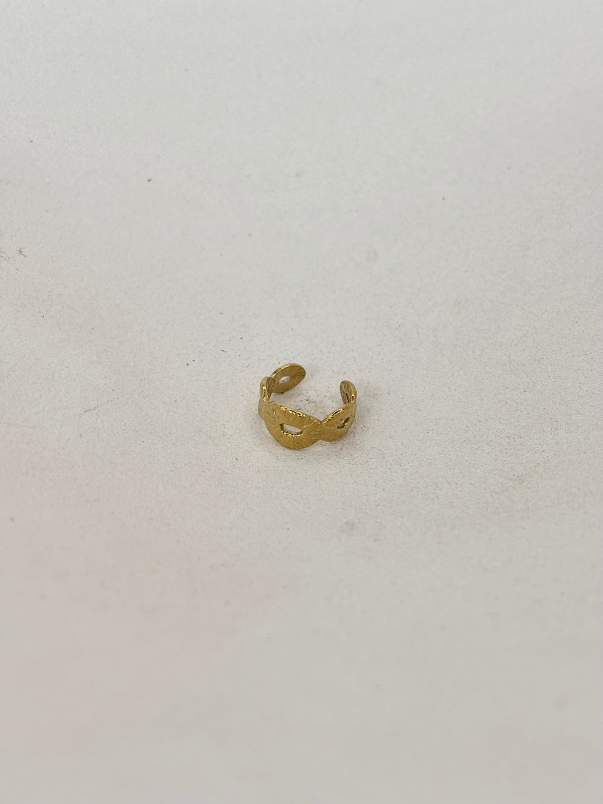 EARCUFF
