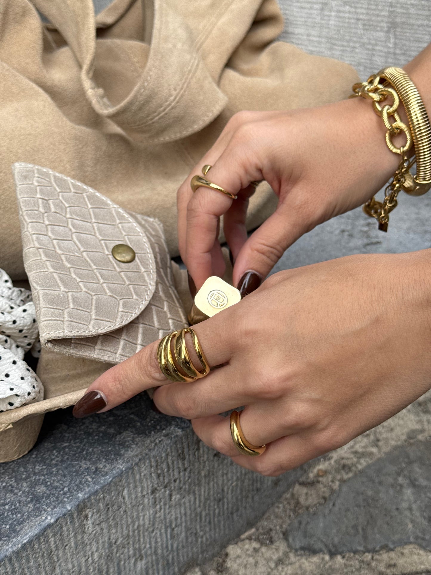 BAGUE N°84
