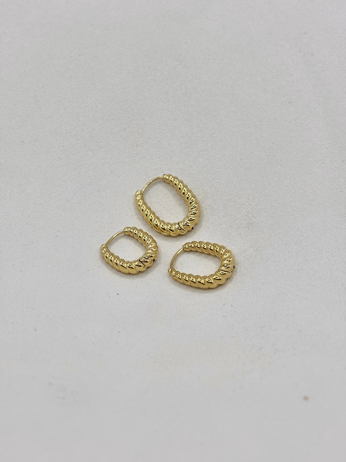 BOUCLE D'OREILLE N°182
